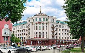 Отель Crowne Plaza Минск Exterior photo