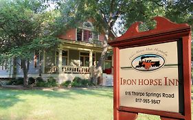 Iron Horse Inn Гранбери Exterior photo