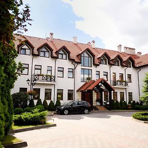 Отель Zoloto Karpat Стрый Exterior photo