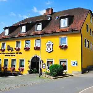 Landgasthof Zum Goldenen Lowen Мосбах Exterior photo