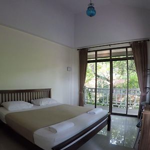 The Old Palace Resort Klong Sa Bua Аюттхая Exterior photo