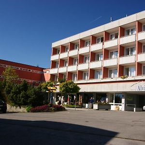 Alvier Seminar- Und Ferienhotel Oberschan Room photo