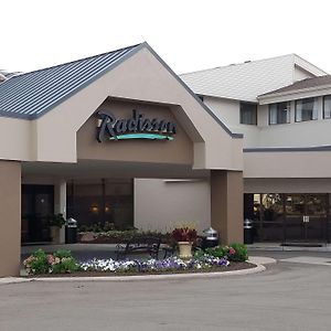 Radisson Hotel Detroit-Фармингтон-Хиллз Exterior photo