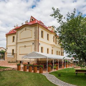 Villa Libosad Йичин Exterior photo
