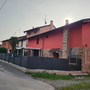 Отель A Casa Di Luca Mediglia Exterior photo