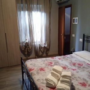 Отель Bed-Bred Self Check-In Парма Exterior photo