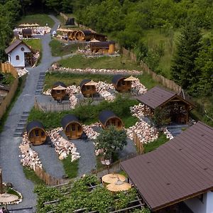 Complex Butoaiele Transilvaniei - Cazare & Spa - Natura - Restaurant Медиаш Exterior photo