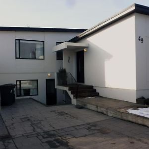 Апартаменты Excellent Location In Keflavik At Faxabraut 49. Exterior photo