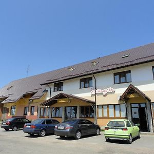 Отель Виктория Оброшино Exterior photo