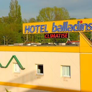 Hotel Balladins Савигны-Ле-Темпле Exterior photo