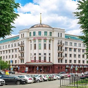 Отель Crowne Plaza Минск Exterior photo