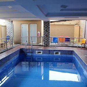 Osajamen Hotel Лагос Exterior photo