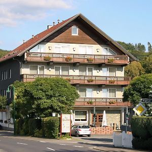 Отель Gasthaus Zur Quelle Бад-Мариенберг Exterior photo