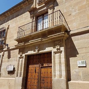 Casa Palacio Conde De Garcinarro Уэте Exterior photo