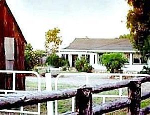 Отель Bond Springs Outback Retreat Алис-Спрингс Exterior photo