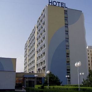 Hotel Nivy Братислава Exterior photo