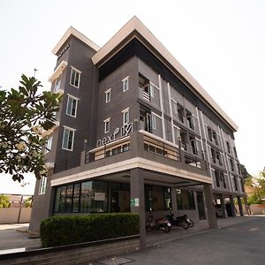 Oyo 839 Next At Rayong Hotel Exterior photo