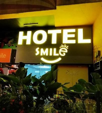 Smile Hotel Chow Kit Pwtc Куала-Лумпур Экстерьер фото