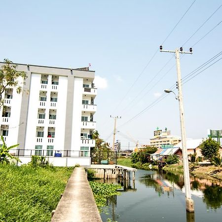 At Ease Residence Suvarnabhumi Bang Phli Экстерьер фото