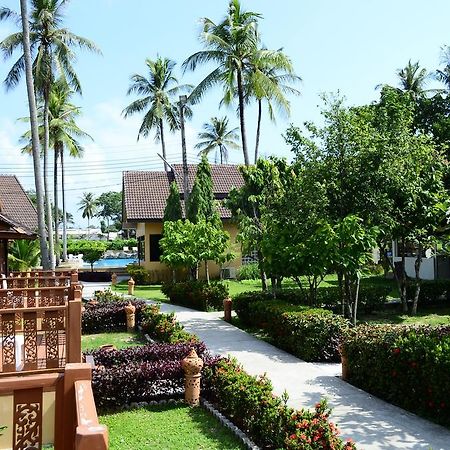 Отель Phuket Siray Hut Ratsada Экстерьер фото