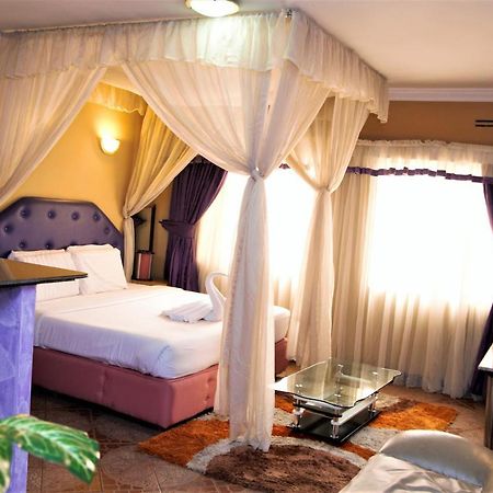 Bienvenue Delta Hotel Найроби Экстерьер фото
