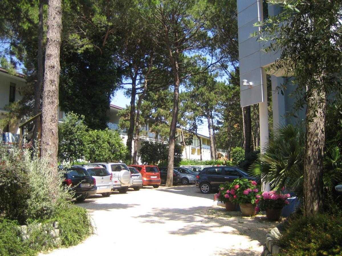 Hotel Alemagna Бибионе Экстерьер фото