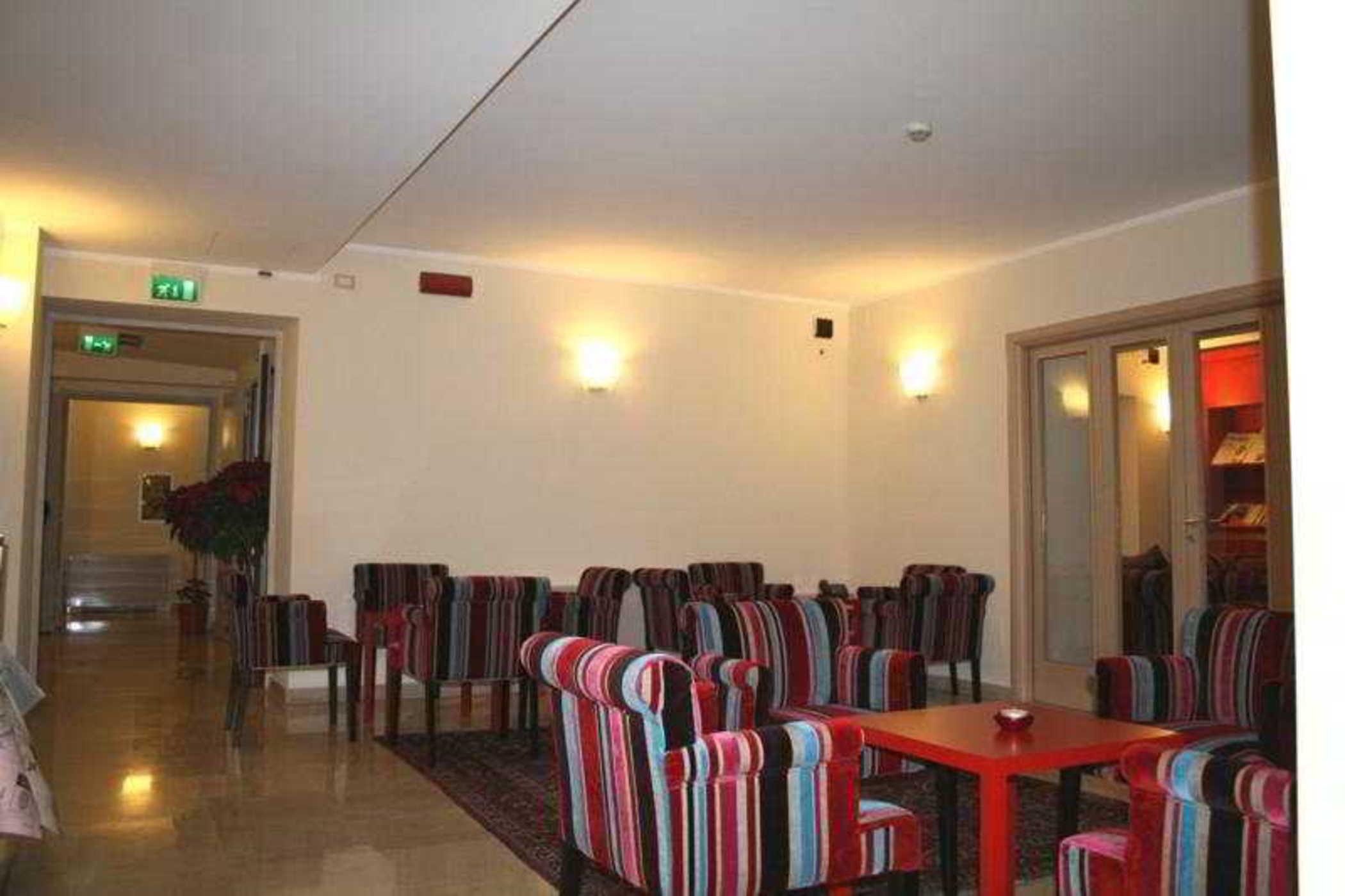 Hotel Garibaldi Палермо Экстерьер фото
