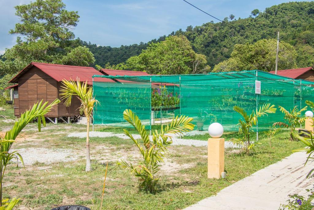 Green Village Langkawi Resort Пантай-Сенанг Экстерьер фото