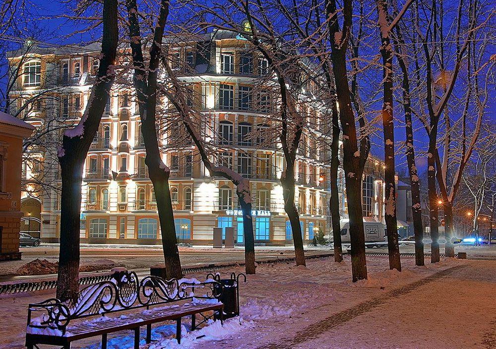 Премьер Отель Палаццо Полтава Экстерьер фото