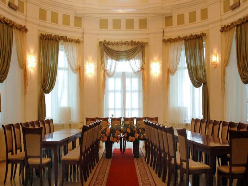 Imperatorskiy Palace Hotel Хабаровск Экстерьер фото