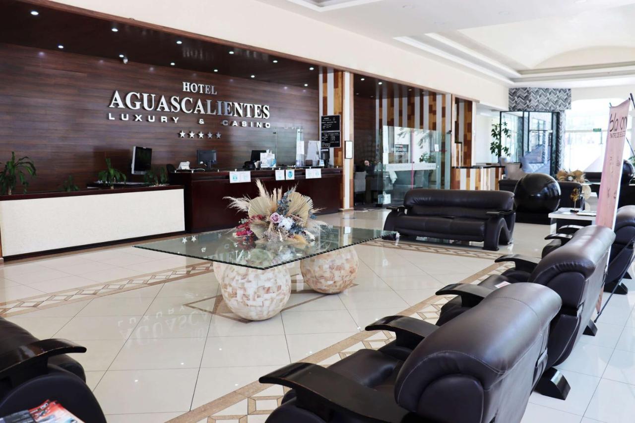 Wyndham Garden Aguascalientes Hotel & Casino Экстерьер фото