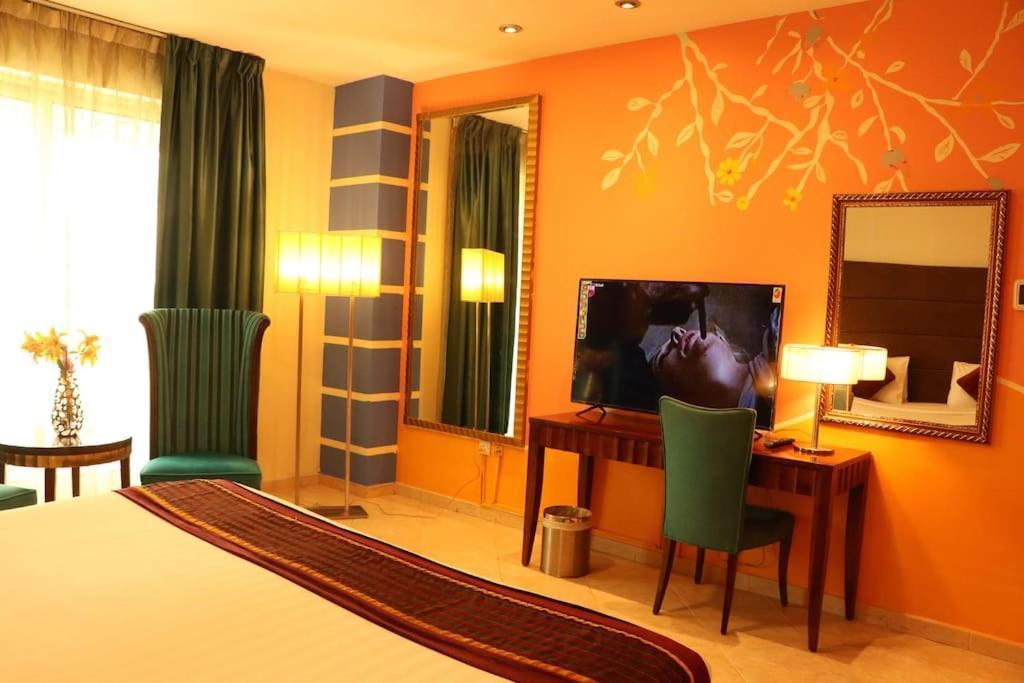 Al Manar Grand Hotel Apartment Дубай Экстерьер фото