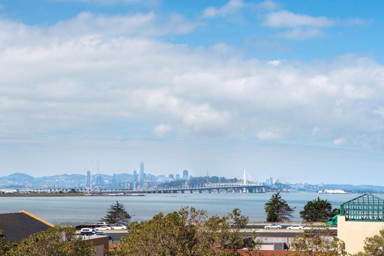 Four Points By Sheraton - San Francisco Bay Bridge Эмеривилл Экстерьер фото