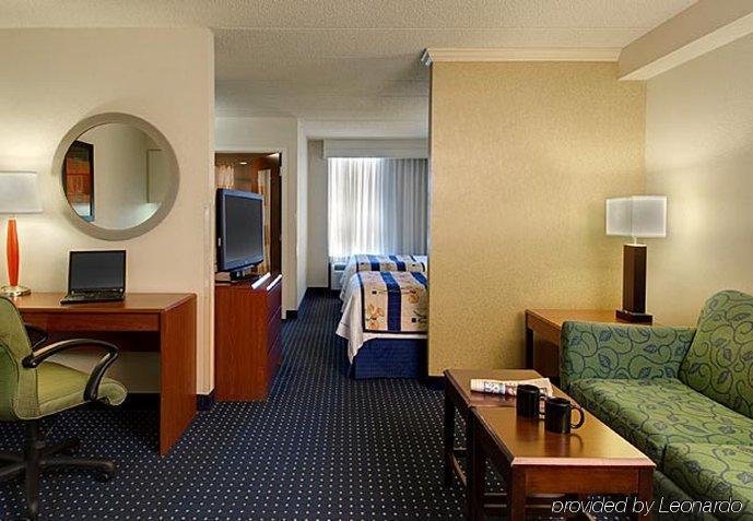 Springhill Suites By Marriott Chicago Elmhurst Oakbrook Area Номер фото