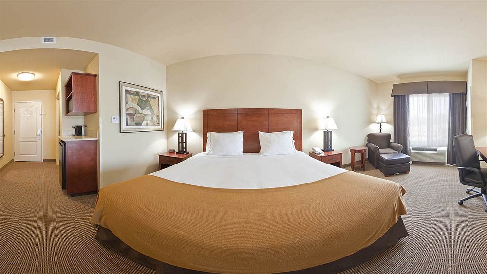 Holiday Inn Express & Suites - Valdosta, An Ihg Hotel Экстерьер фото