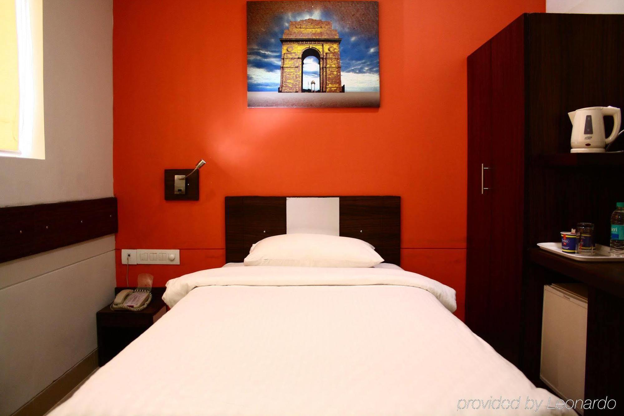 Отель Ginger East Delhi Нью-Дели Экстерьер фото