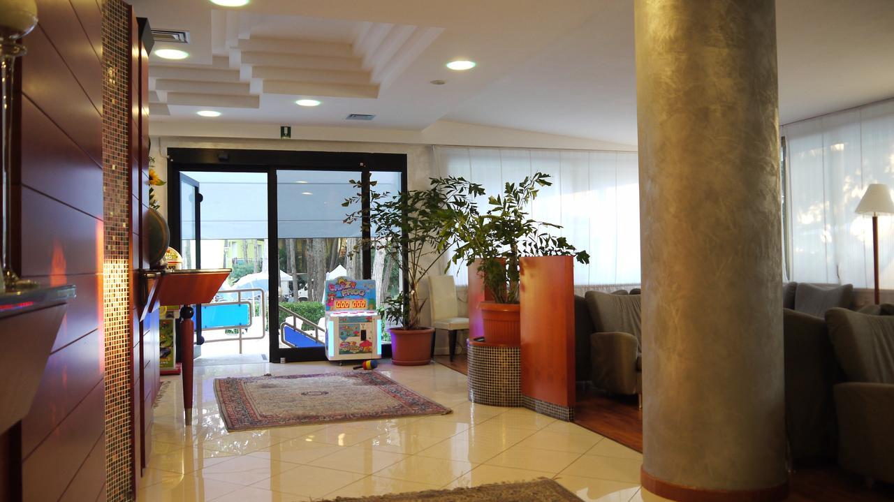 Hotel Alemagna Бибионе Экстерьер фото