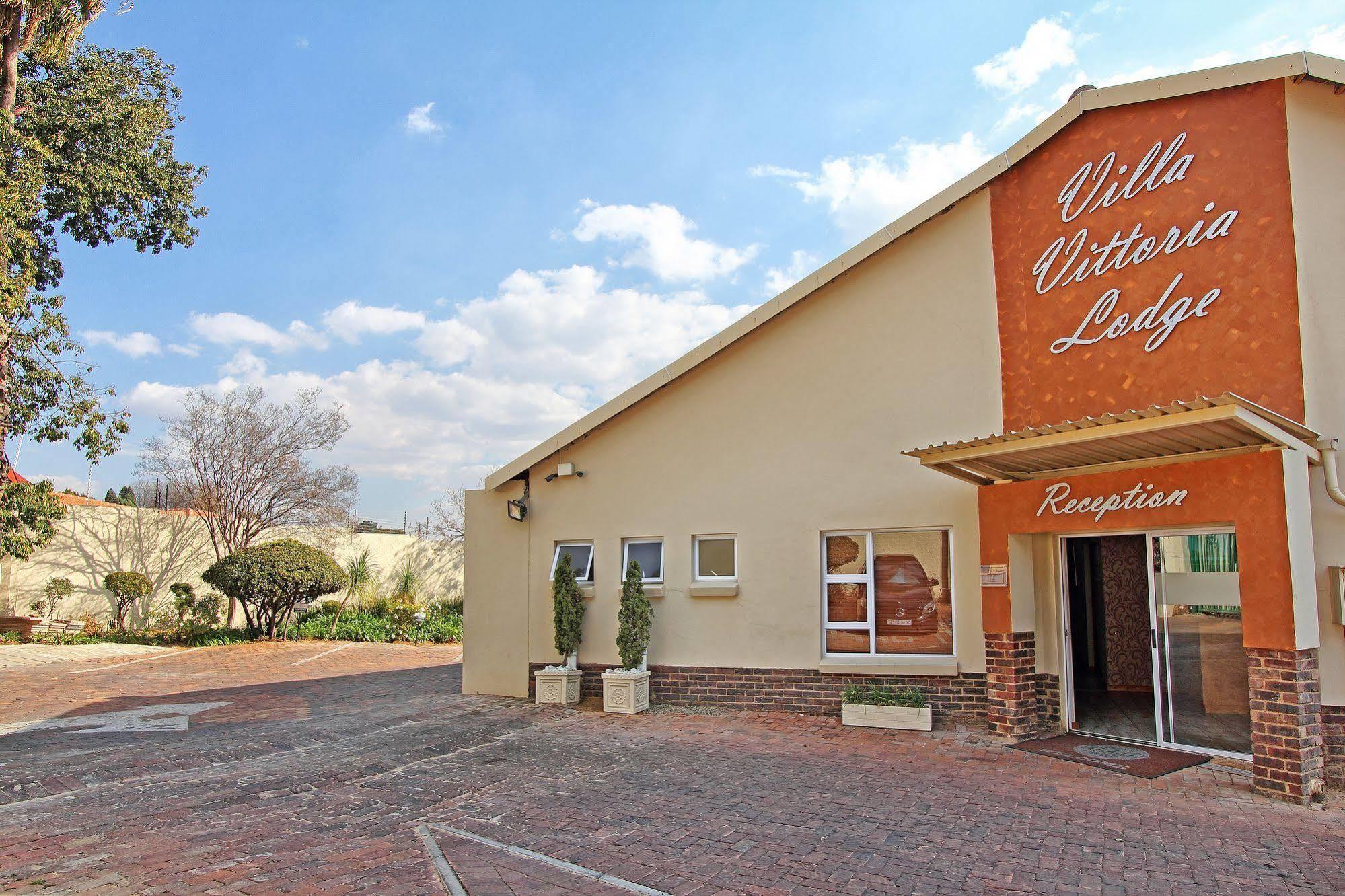 Villa Vittoria Lodge And Conference Centre Йоханнесбург Экстерьер фото