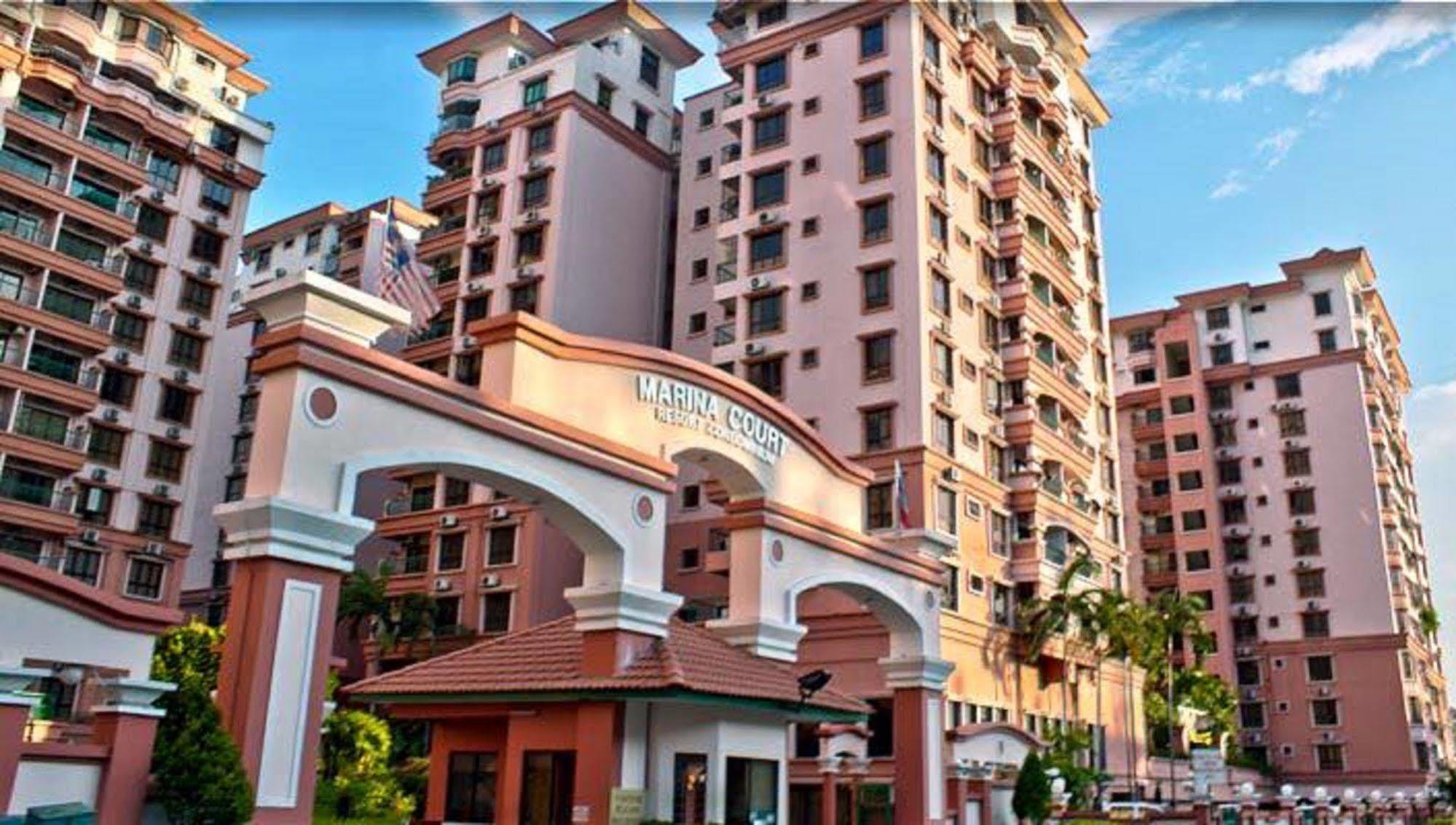 Kk Marina Court Resort Vacation Condos Кота-Кинабалу Экстерьер фото