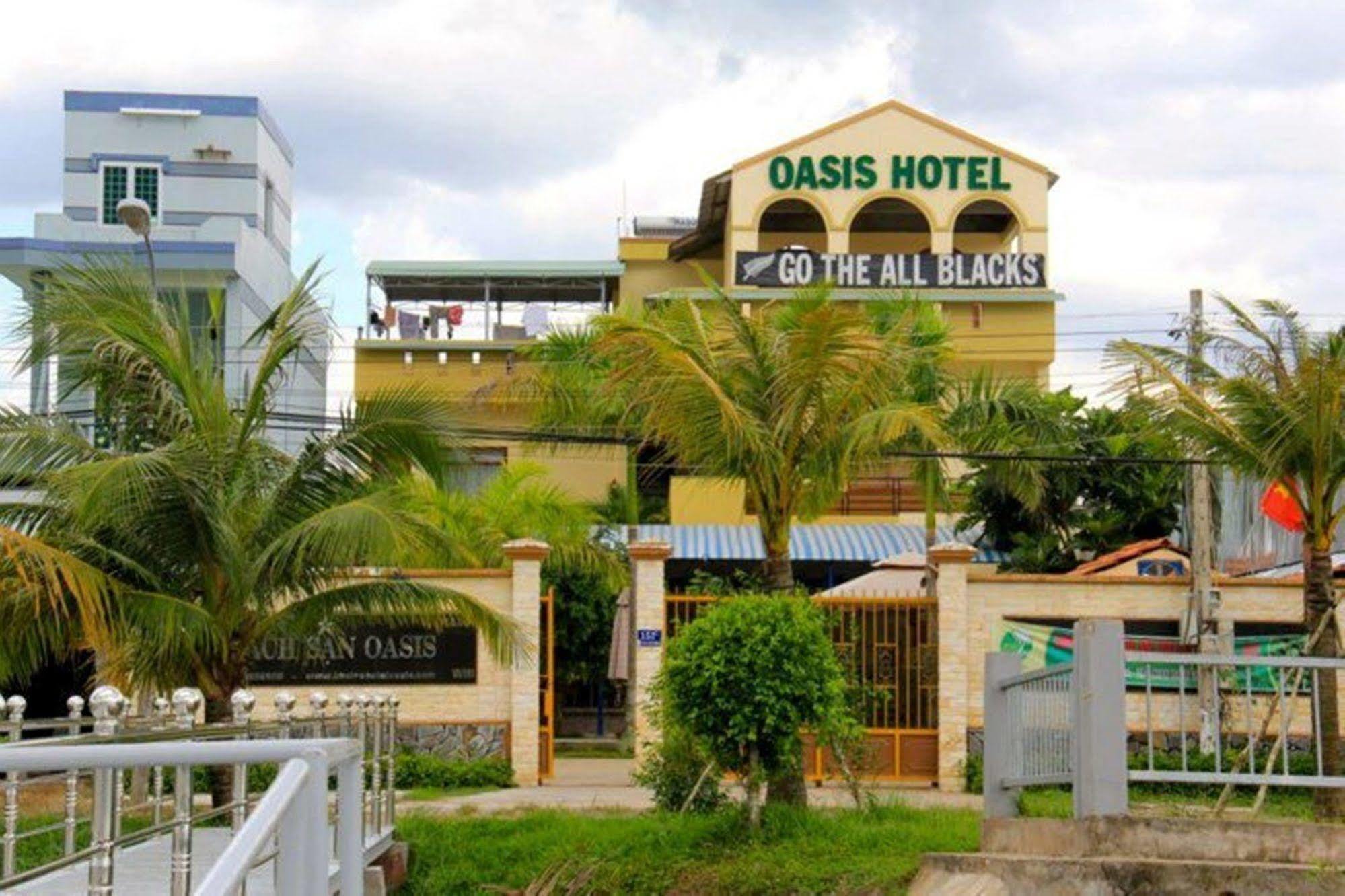 Отель Oasis Ben Tre Экстерьер фото