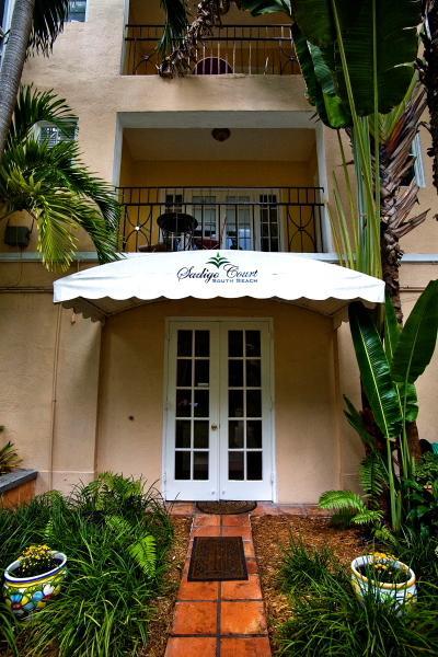 Sadigo Court Hotel Майами-Бич Экстерьер фото