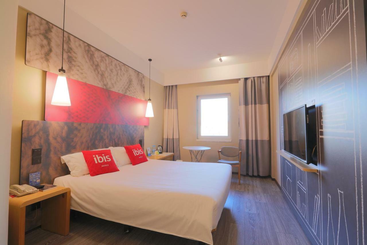 Отель Ibis Qingdao Ningxia Road Экстерьер фото