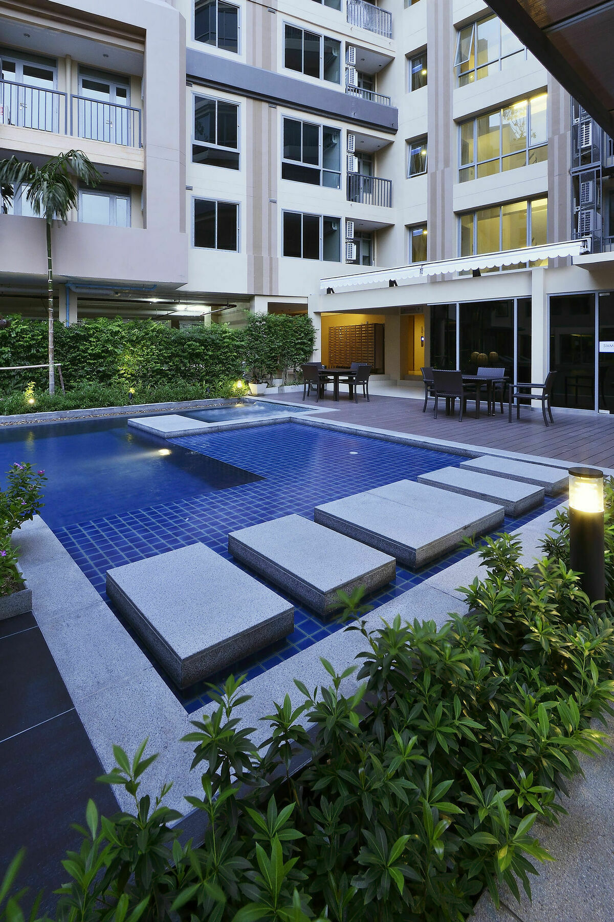 Апартаменты Siamese Nanglinchee Бангкок Экстерьер фото