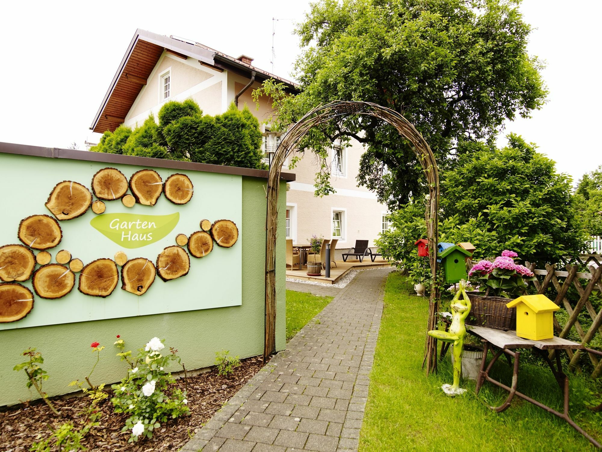 Das Grune Hotel Zur Post - 100 % Bio Зальцбург Экстерьер фото