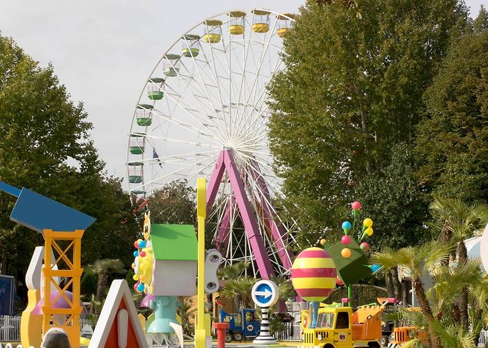 LunEur Luneur, Italy's Oldest Theme Park, Just Reopened in Rome | Condé ... photo