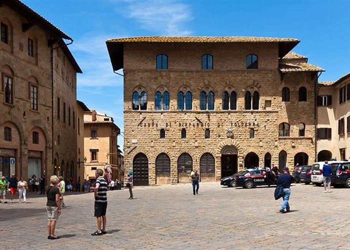 Piazza dei Priori Volterra photo