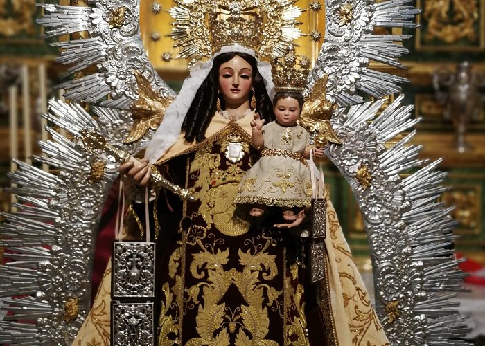 Parroquia Nuestra Señora del Carmen Procesión de la Virgen del Carmen en Isla Cristina | Banda de ... photo