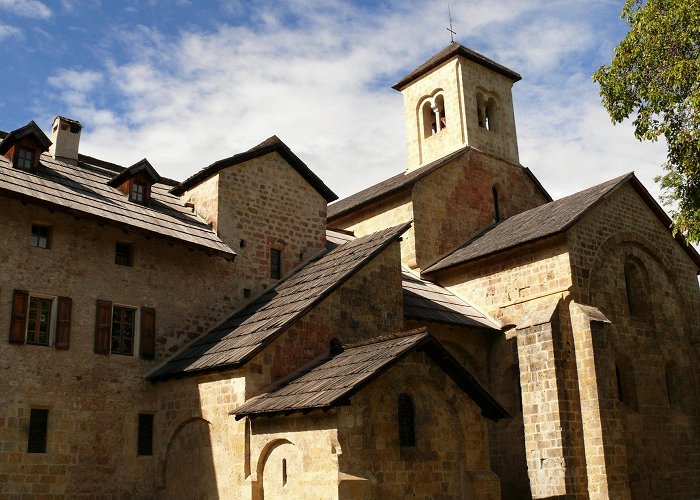 Abbaye de Boscodon Abbaye de Boscodon: 1000 years of history, remarkable architecture ... photo