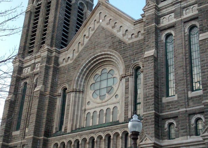 Eglise Saint Roch La capitale à pied – Keeping my head up high photo