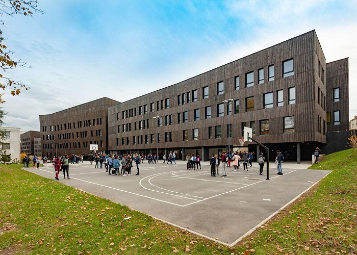 Saint-Etienne School of Architecture Cité scolaire Honoré d'Urfé - Architecturestudio photo